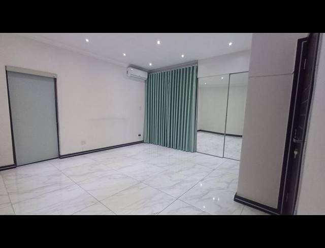 4 BEDROOM HOUSE FOR SALE IN RASLOUW GARDENS